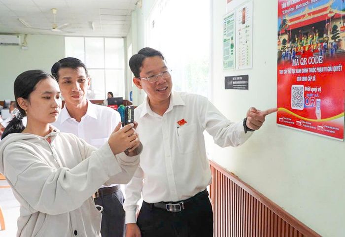 Cán bộ xã Tân Hội lấy sự hài lòng của Nhân dân làm thước đo trong thực hiện nhiệm vụ.