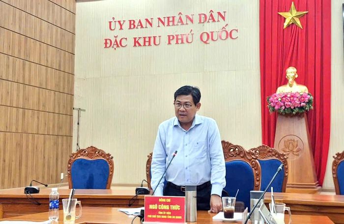 Phó Chủ tịch UBND tỉnh An Giang Ngô Công Thức phát biểu tại buổi làm việc.
