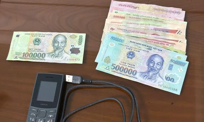  Một số tang vật trong vụ án. 