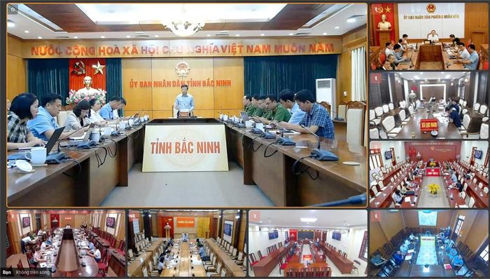  Hội nghị được kết nối trực tuyến đến các xã, phường trong tỉnh để đẩy nhanh tiến độ làm sạch dữ liệu đất đai. 