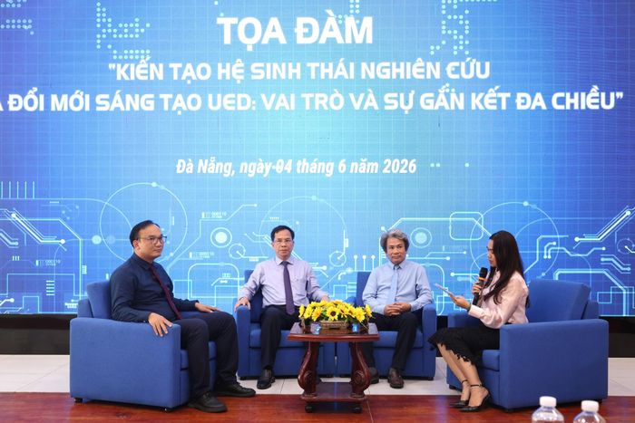 Tọa đàm gắn kết “3 nhà” trong kiến tạo hệ sinh thái khởi nghiệp. Ảnh: NGỌC HÀ