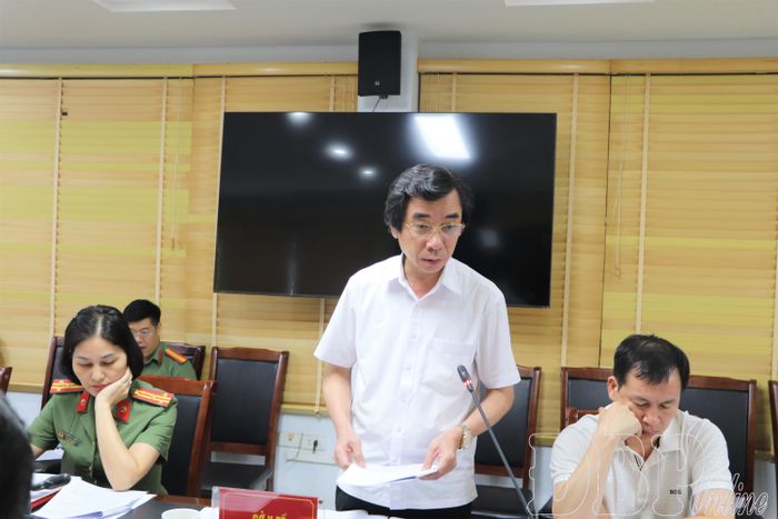Đại diện Sở Y tế phát biểu.