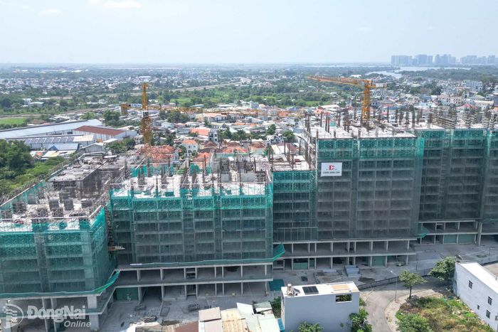 Dự án nhà ở xã hội quy mô gần 1,1 ngàn căn tại phường Long Hưng, dự kiến hoàn thành cuối năm 2026. Ảnh: Hoàng Lộc