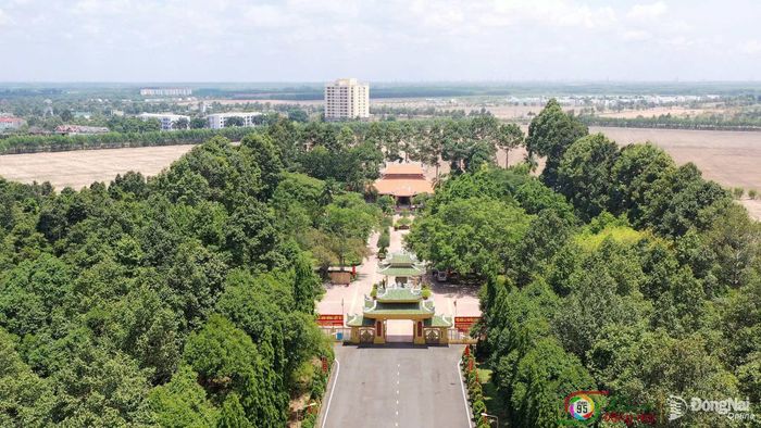 Đền thờ liệt sĩ Nhơn Trạch, nơi lưu giữ ký ức hào hùng và lòng biết ơn đối với những người đã ngã xuống vì Tổ quốc. Ảnh: Tiến Dũng