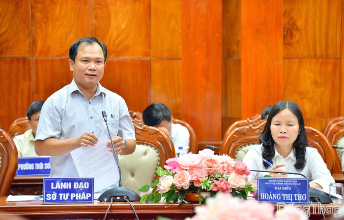 Đại biểu tham gia đóng góp ý kiến tại hội nghị.