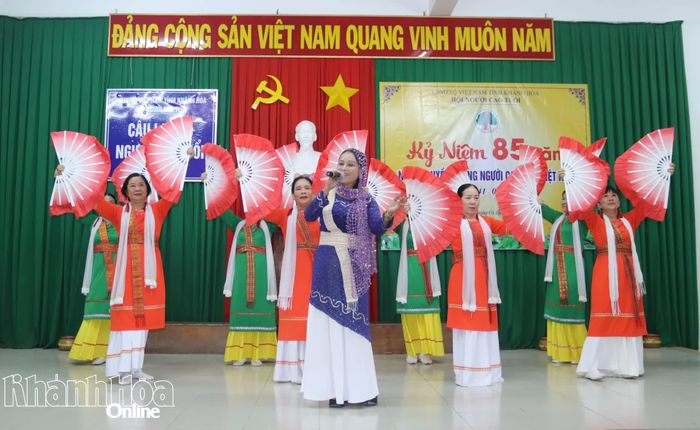 Tiết mục "Lời hẹn đêm trăng".