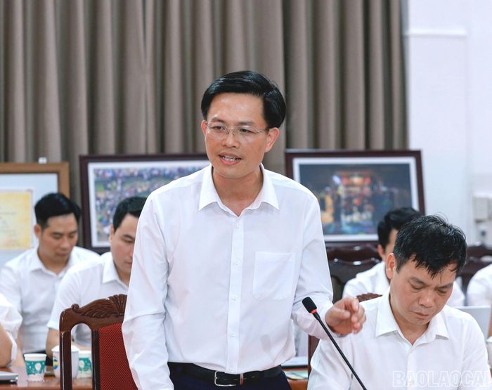 Lãnh đạo xã Bảo Yên phát biểu tại buổi làm việc.