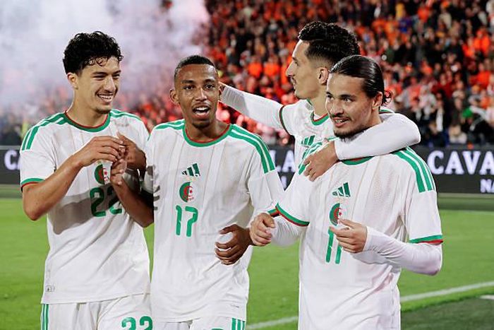 Anis Hadj Moussa ghi bàn duy nhất giúp Algeria giành chiến thắng.