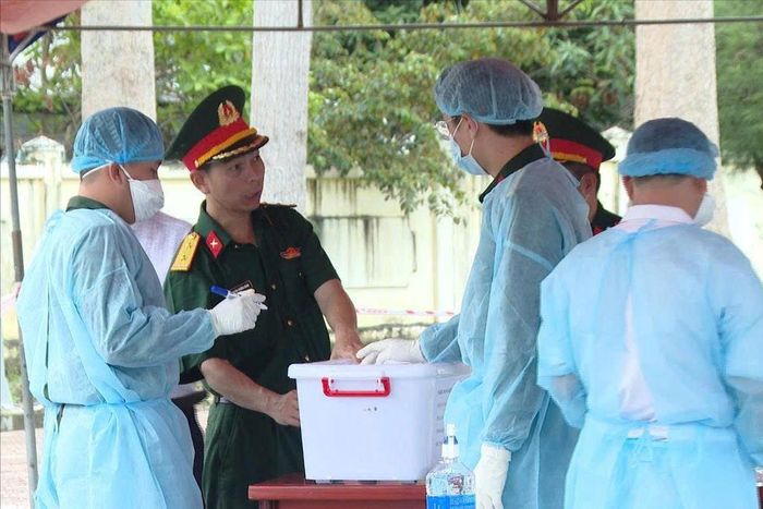 Công tác lấy mẫu sinh phẩm hài cốt liệt sĩ phục vụ công tác giám định ADN được thực hiện theo đúng quy trình