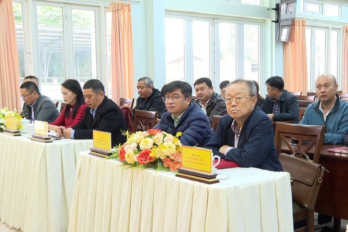 Đại biểu tham dự buổi lễ