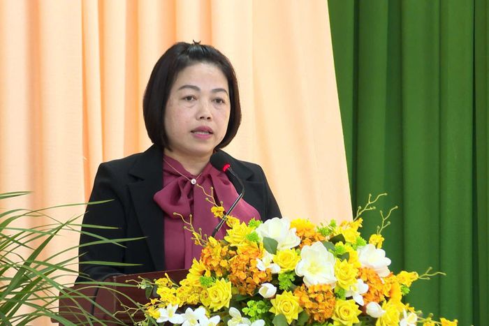 Đồng chí Hồ Thị Bích Vân, Phó Chủ tịch UBND phường, Chi hội trưởng Chi hội Luật gia phường Xuân Trường - Đà Lạt phát biểu nhận nhiệm vụ
