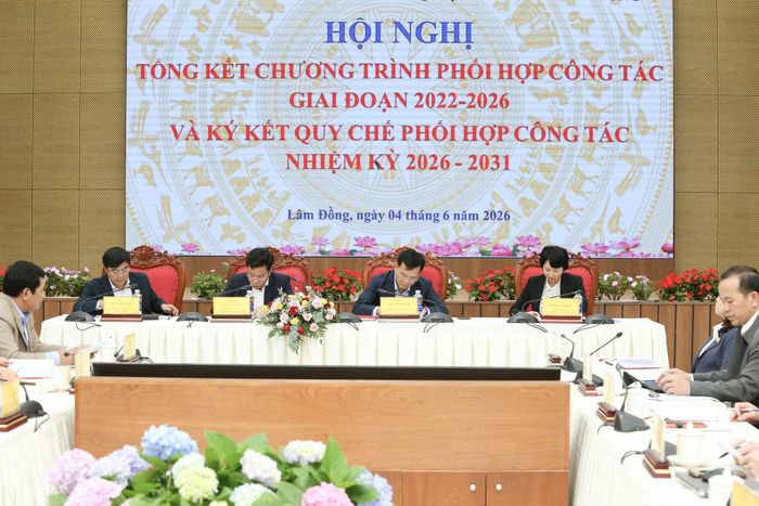 Lãnh đạo các đơn vị ký kết quy chế phối hợp