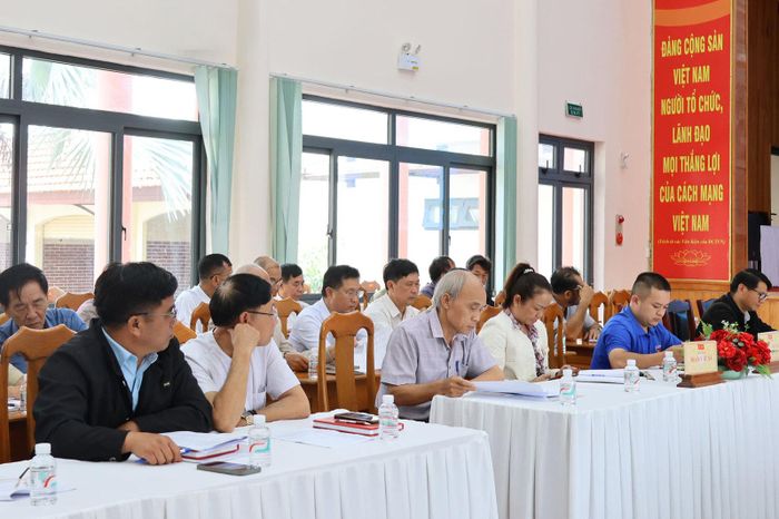 Các đại biểu tham dự hội nghị