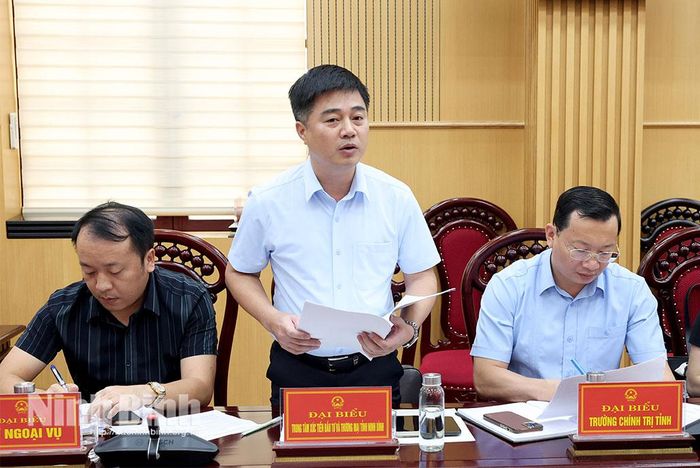 Đại biểu Trung tâm Xúc tiến đầu tư và Thương mại tỉnh phát biểu tại Hội nghị.