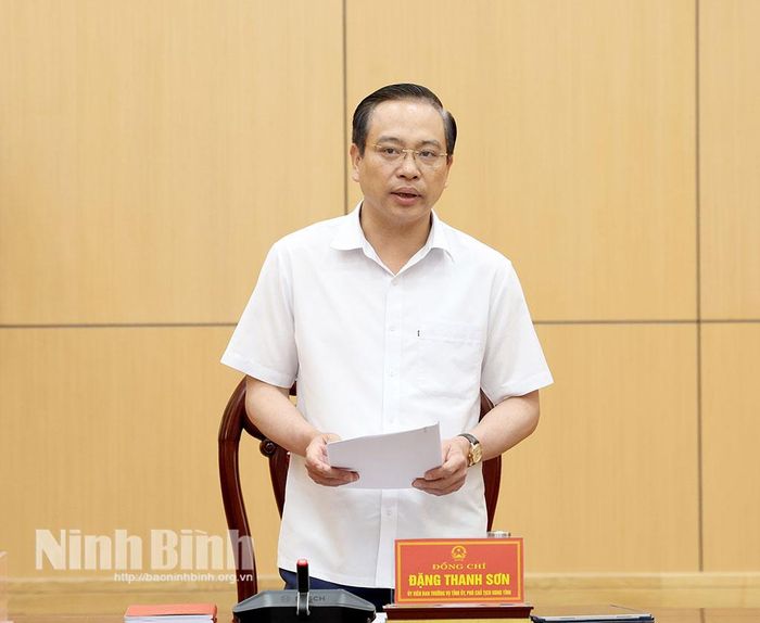 Đồng chí Đặng Thanh Sơn, Ủy viên Ban Thường vụ Tỉnh ủy, Phó Chủ tịch UBND tỉnh phát biểu kết luận Hội nghị.