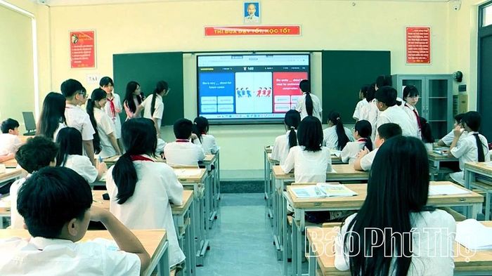 Các hoạt động ngoại khóa, tạo không gian mở để học sinh phát triển năng khiếu và kỹ năng số mà không vướng quy định dạy thêm.