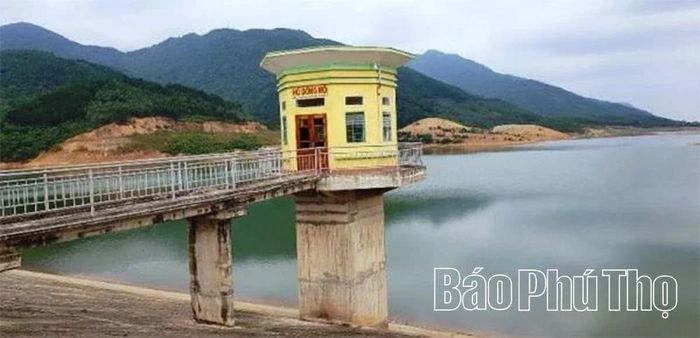 Hồ Đồng Mỏ thường xuyên bị đùn sủi thân đập đã được gia cố an toàn.