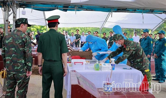 Tổ lấy mẫu hài cốt liệt sĩ chưa xác định được thông tin thực hiện nhiệm vụ.