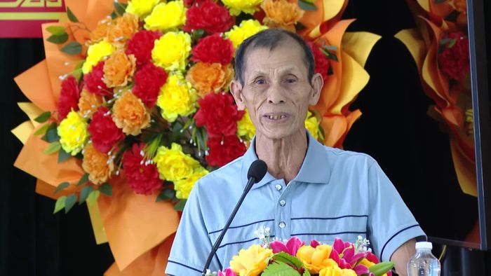 Cử tri xã Trường Phú bày tỏ ý kiến tại hội nghị - Ảnh: A.H