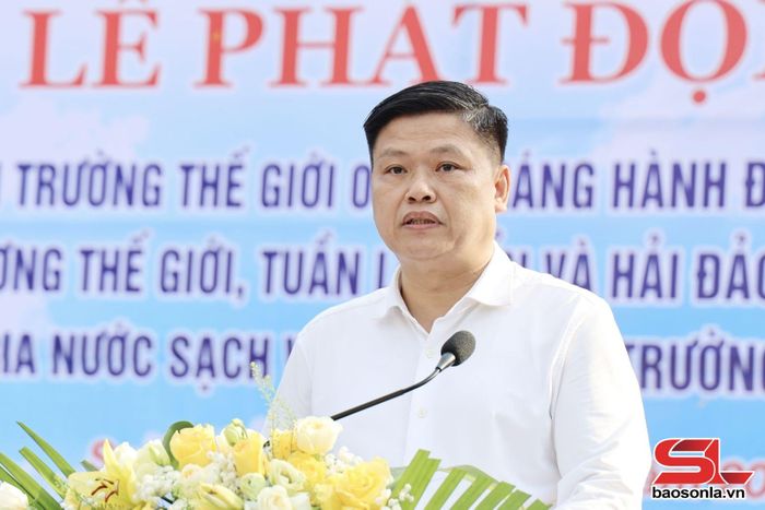 Lãnh đạo phường Chiềng An hưởng ứng lễ phát động.