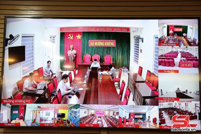 Cuộc họp được tổ chức trực tuyến đến điểm cầu 18 xã được triển khai dự án.
