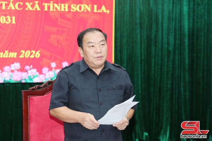 Đồng chí Chá A Của phát biểu tại cuộc làm việc.