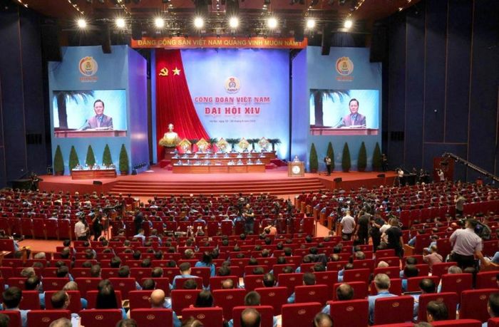 Sáng 4/6/2026, tại Trung tâm Hội nghị Quốc gia (Hà Nội), Đại hội XIV Công đoàn Việt Nam nhiệm kỳ 2026-2031 tiến hành Phiên trọng thể. (Ảnh: Cổng TTĐT Đảng Cộng sản Việt Nam)