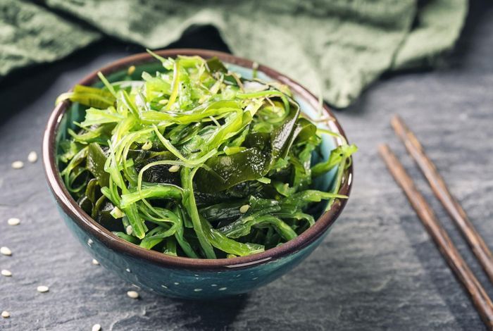 Rong biển cũng được đánh giá cao nhờ chứa nhiều khoáng chất và vi chất dinh dưỡng cần thiết cho cơ thể