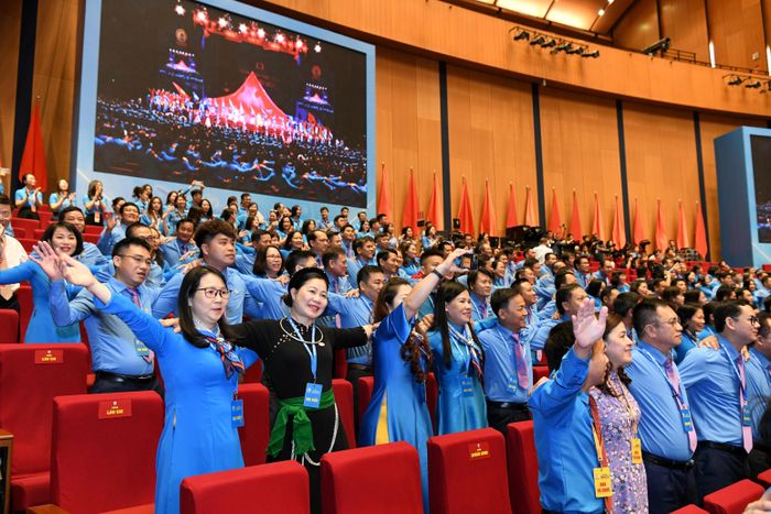 Các đại biểu tham dự phiên khai mạc trọng thể Đại hội XIV Công đoàn Việt Nam