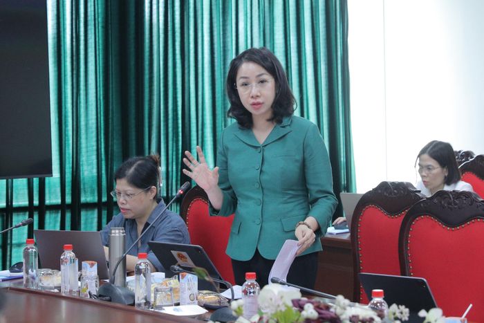 Đại biểu Quốc hội hoạt động chuyên trách tại Ủy ban Văn hóa và Xã hội Phan Thị Thùy Linh đề nghị tờ trình cần làm rõ sự cần thiết và tính cấp bách của việc sửa đổi, bổ sung các luật; việc bãi bỏ một số quy định cần có công cụ quản lý thay thế để tránh khoảng trống pháp lý