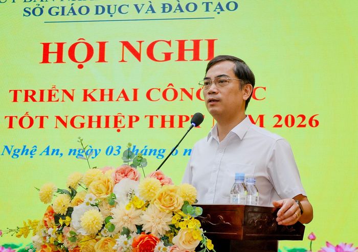 Giám đốc Sở Giáo dục và Đào tạo Nguyễn Văn Khoa phát biểu.