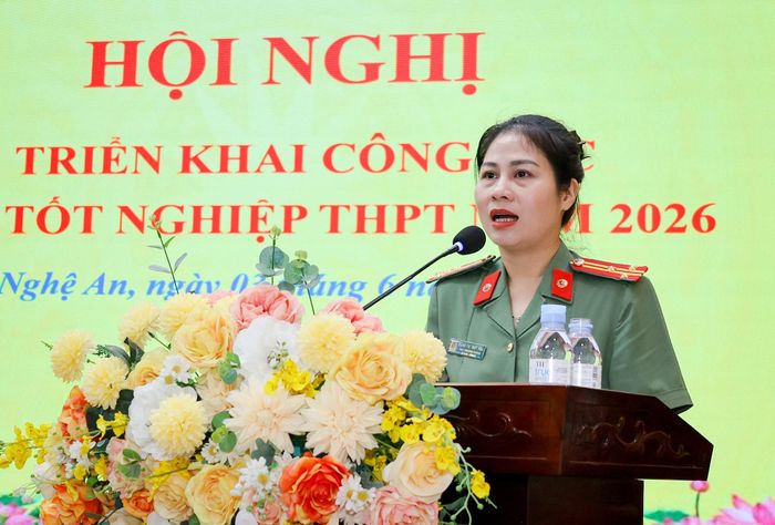 Phó Trưởng phòng PA03, Thượng tá Mạnh Thị Thúy Nga phát biểu