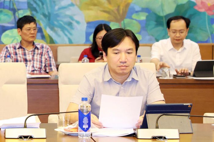 Các đại biểu tham dự cuộc họp