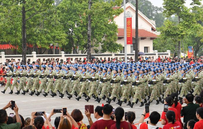 Khối nữ Gìn giữ hòa bình Việt Nam tham gia Lễ diễu binh, diễu hành chào mừng kỷ niệm 80 năm Quốc khánh nước Cộng hòa xã hội chủ nghĩa Việt Nam, ngày 2/9/2025. Ảnh: Thái An