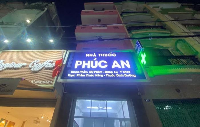 Hộ kinh doanh Nhà thuốc Y tế Phúc An bị xử phạt 19 triệu đồng do có nhiều vi phạm.