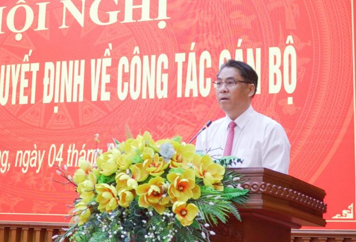 Bí thư Tỉnh ủy, Chủ tịch HĐND tỉnh Phan Thăng An phát biểu giao nhiệm vụ tại hội nghị.