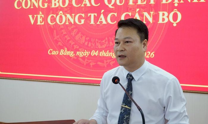 Đồng chí Nguyễn Quốc Trung, Bí thư Đảng ủy phường Tân Giang phát biểu nhận nhiệm vụ.