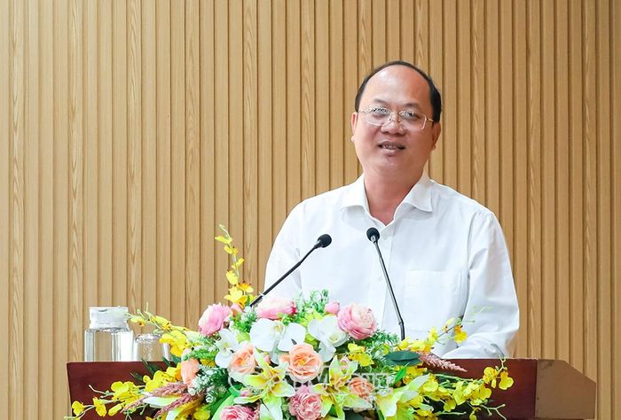 Đồng chí Nguyễn Hồ Hải, Bí thư Tỉnh ủy, chỉ đạo các nhiệm vụ trọng tâm để tiếp tục đưa việc học tập và làm theo Bác đi vào chiều sâu, hiệu quả.