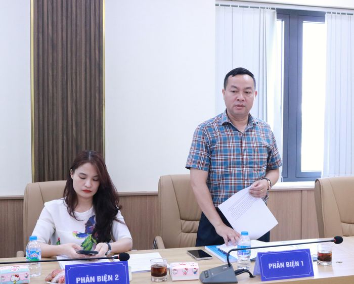 Phó Cục trưởng Cục Công nghệ thông tin Nguyễn Văn Quang - Phản biện 1 - đề nghị Ban Đề tài tăng lượng hóa, phân tích sâu hơn dựa trên các minh chứng sát thực tiễn của KTNN. Ảnh: N.Ly