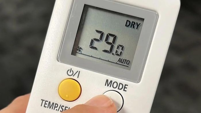 Việc cài đặt sai chế độ có thể khiến điều hòa hoạt động không mát