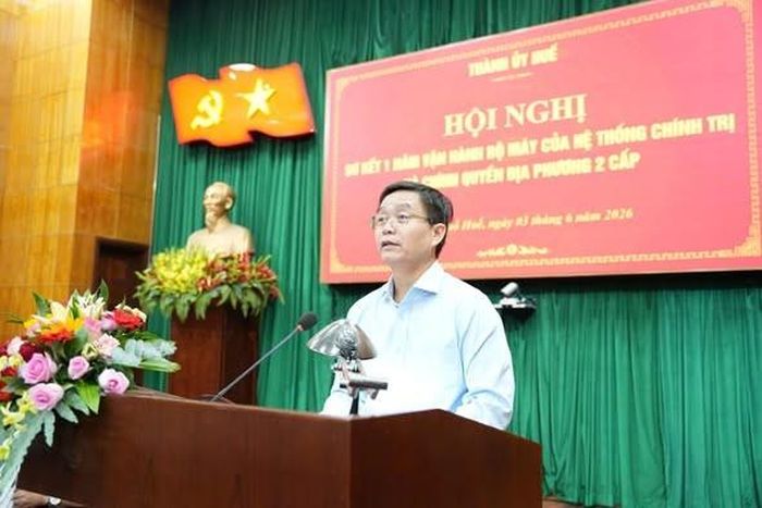 Bí thư Thành ủy Huế Nguyễn Đình Trung phát biểu kết luận hội nghị