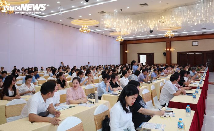 Đại diện các doanh nghiệp tham dự hội nghị.