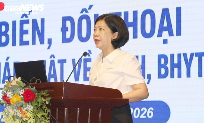 Bà Trần Thị Hương – Giám đốc BHXH TP Hải Phòng - phát biểu tại hội nghị.