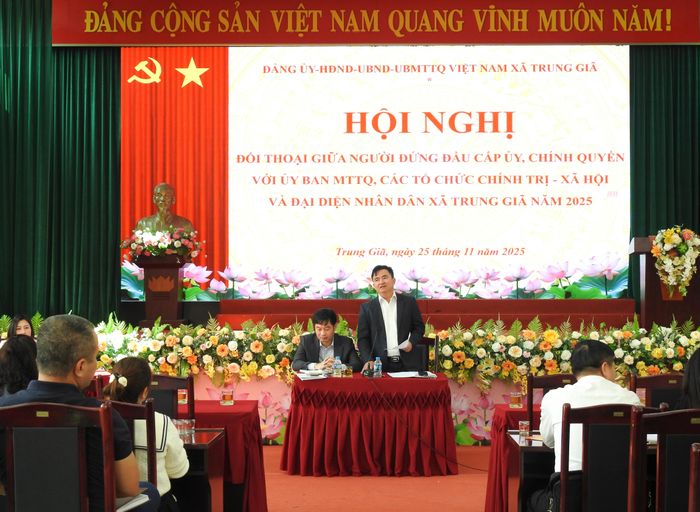 Xã Trung Giã tổ chức Hội nghị đối thoại giữa người đứng đầu cấp ủy, chính quyền với MTTQ, các tổ chức chính trị - xã hội và đại diện nhân dân năm 2025. Ảnh: Ngọc Huân