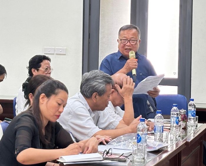 Đại biểu đã góp nhiều ý kiến, giải pháp để phường triển khai thực hiện nhiệm vụ phát triển kinh tế - xã hội trong 6 tháng cuối năm 2026. Ảnh: An Quyên