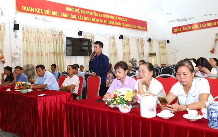 Cử tri xã Phúc Sơn kiến nghị nhiều vấn đề dân sinh bức xúc. Ảnh: Kim Nhuệ
