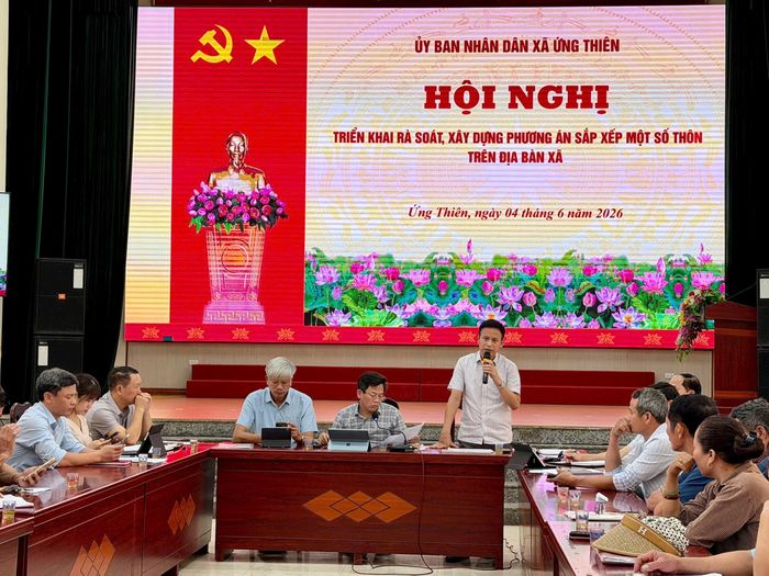 Phó Chủ tịch UBND xã Ứng Thiên Phạm Văn Thao phát biểu. Ảnh: Vân Nga