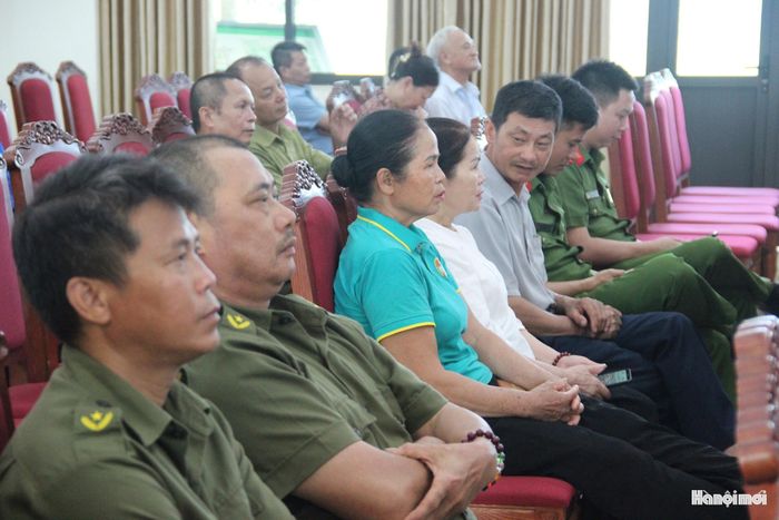 Các đại biểu chăm chú lắng nghe tại hội nghị. Ảnh: TH