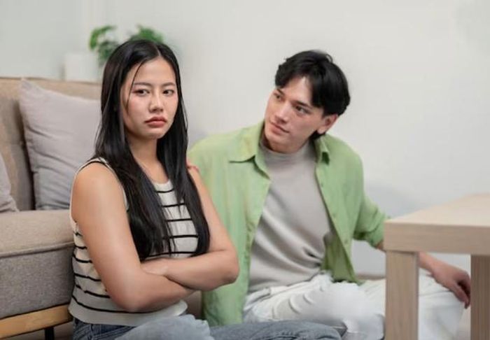 Bọ Cạp đôi khi cảm thấy Nhân Mã quá vô tư và thiếu trách nhiệm, trong khi Nhân Mã lại cho rằng Bọ Cạp suy nghĩ quá nhiều và tự tạo áp lực cho bản thân. Ảnh minh họa