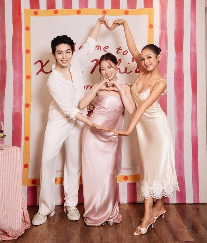Xoài Non, Gil Lê hạnh phúc đến chung vui cùng bạn.